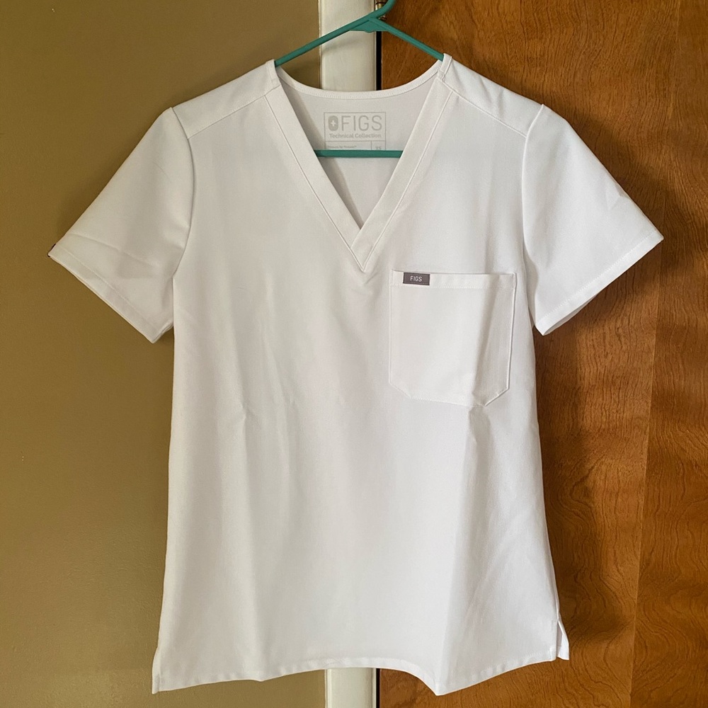Figs Scrub Top